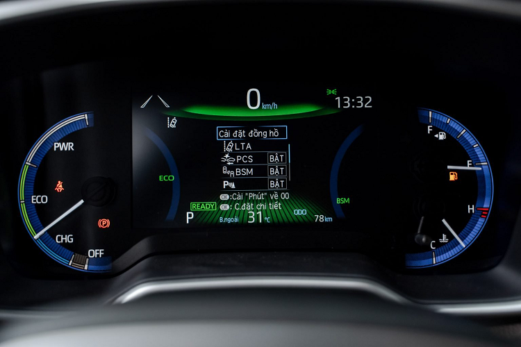 Về động cơ, bản 1.8 G và 1.8 V sử dụng động cơ 1.8L hút khí tự nhiên sản sinh công suất tối đa 140 mã lực và mô men xoắn cực đại 175 Nm kết hợp cùng hộp số tự động CVT.