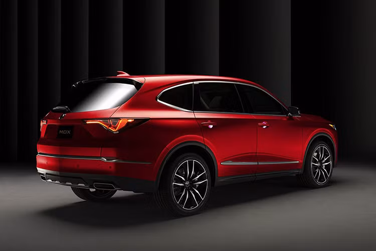 Trong khi đó, Acura MDX Type S thể thao hơn sẽ dùng động cơ xăng tăng áp V6, dung tích 3.0 lít, sản sinh công suất tối đa 355 mã lực và mô-men xoắn cực đại 480 Nm. Phiên bản này sẽ được trang bị cả hệ dẫn động 4 bánh toàn thời gian thế hệ thứ 4.