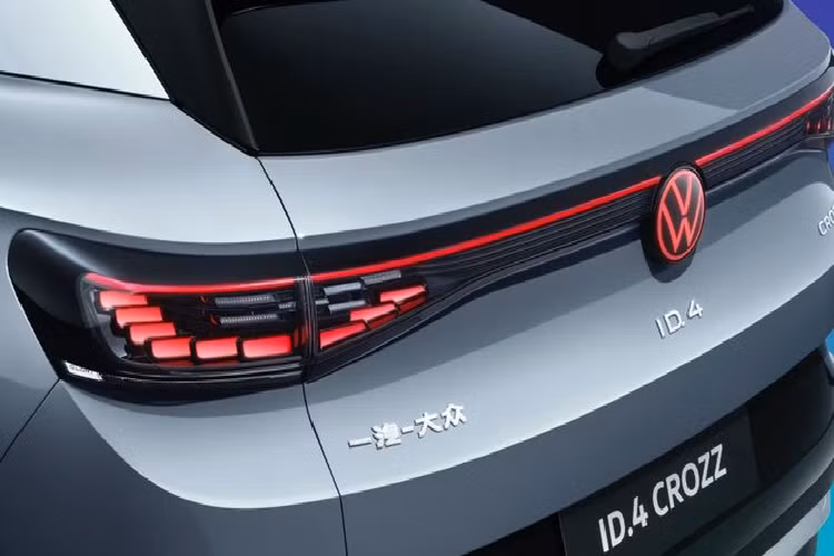 Khối pin có dung lượng 77 kWh cung cấp năng lượng cho mô-tơ điện công suất 201 mã lực dẫn động cầu sau.