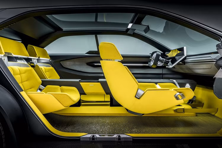 Xe tương lai Renault Morphoz hỗ trợ kết nối 5G, trí tuệ nhân tạo giúp xe vận hành thông minh hơn, và tất nhiên sẽ có thêm các tính năng hiện đại khác chưa được công bố.