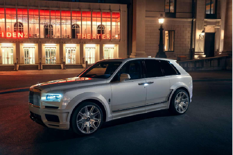 Bản độ Rolls-Royce Cullinan được bộ phận Spofec của hãng độ Novitec trực tiếp thi công. Spofec gần như đã thay đổi hoàn toàn mẫu xe SUV Anh Quốc, đem đến cho nó một giao diện hầm hố hơn cũng như sức mạnh vượt trội hơn. Spofec gọi bản độ này là Overdose.