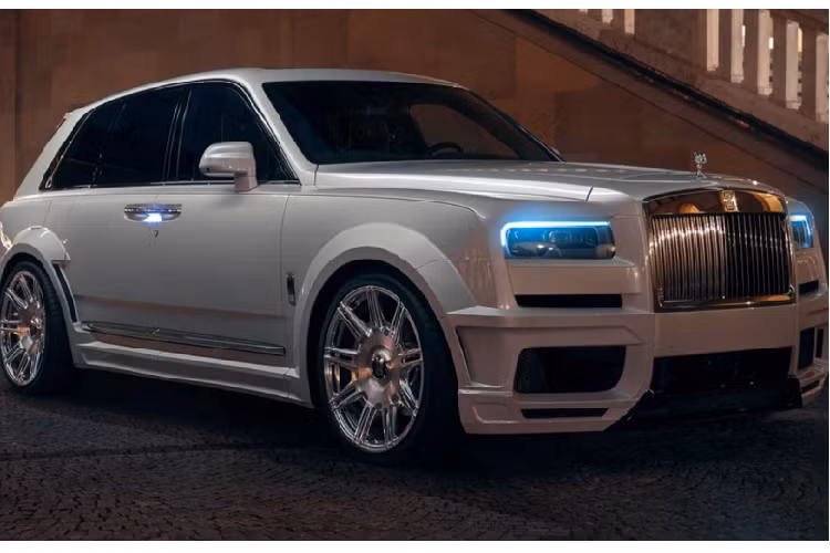 Nếu như Phantom được xem là chiếc sedan sang trọng bậc nhất thế giới thì Cullinan thường được xem là đại diện trong phân khúc SUV. Trong số 10 người mua, luôn có những người muốn nhiều hơn những gì nhà sản xuất có thể cung cấp trên một chiếc Cullinan. Đó là lý do vì sao những hãng độ như Novitec luôn muốn chinh phục bộ phận khách hàng này, hay nói cách khách chính là chinh phục SUV siêu sang Rolls-Royce Cullinan.