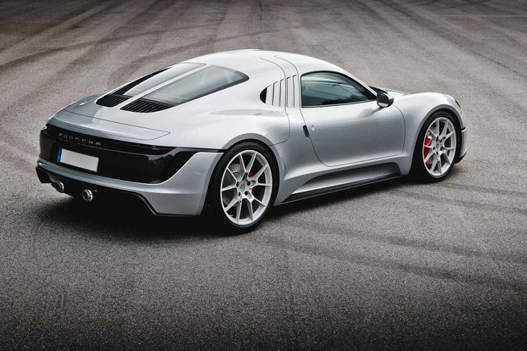 Trong khi hãng siêu xe Porsche nói rằng thiết kế đặc biệt này là người tiền nhiệm của 718 Cayman GT4, nhưng hai mẫu xe trông khác nhau tương đối rõ ràng. Le Mans Living Legend có một thiết kế bớt dữ dằn hơn, một phần là bởi bộ phận cánh gió lớn phía sau của GT4 đã được thay thế bởi một bộ cánh gió có thể thu vào tự động. Nhìn kỹ hơn, bạn sẽ nhận thấy nó có một thiết kế bất cân xứng khi cửa thông gió phía sau cửa sổ chỉ có ở bên hành khách.