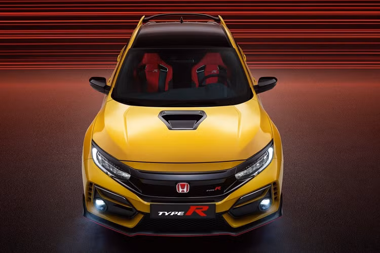 Honda mô tả xe thể thao Honda Civic Type R Limited Edition là "chiếc Type R được phát triển cho đường đua". Do đó, Civic Type R Limited Edition nhẹ hơn 20,9 kg so với Civic Type R tiêu chuẩn.