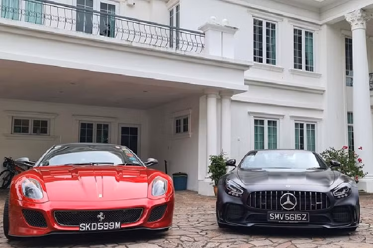 Ngam sieu xe Ferrari va Mercedes dat do cua dai gia Singapore
