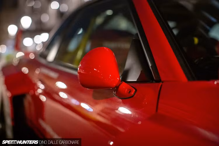 Trên chiếc Nissan KDR30 Skyline trước đây, nó được trang bị khối động cơ LZ20B bốn xy lanh. đi cùng hệ thống tăng áp TD05 cho công suất cực đại lên đến 570 mã lực.