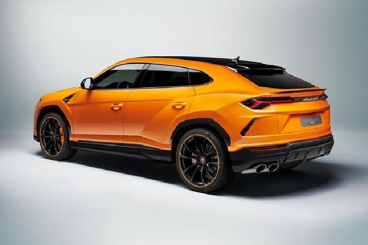 Tại thị trường Mỹ, giá xe Lamborghini Urus 2021 có mức khởi điểm từ 218.009 USD, đắt hơn 18.000 USD so với người tiền nhiệm.