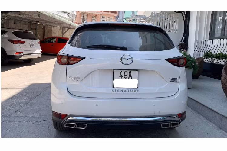 Mazda CX-5 phiên bản này sử dụng động cơ SkyActiv-G 4cyl dung tích 2.5L hút khí tự nhiên (N/A) cho công suất tối đa 188 mã lực và mô-men xoắn cực đại 252Nm. Sức mạnh được truyền xuống bốn bánh (AWD) thông qua hộp số tự động 6 cấp (6AT).