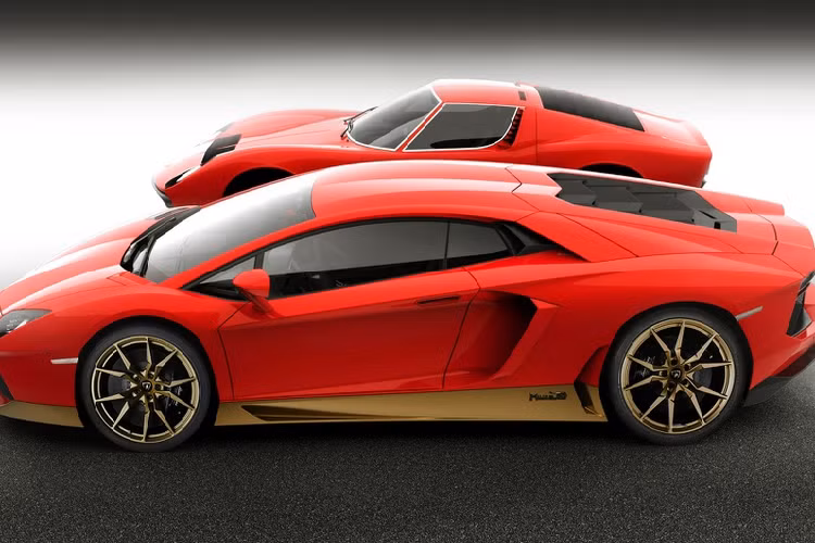 Không chỉ được ưa chuộng trên thế giới, Aventador còn được các đại gia Việt quan tâm. Không phải là dòng Lamborghini đông nhất Việt Nam, Aventador lại là dòng xe có nhiều phiên bản nhất. Các phiên bản của Aventador được đưa về Việt Nam gồm Aventador LP 700-4 (Coupe và Roadster), Aventador S, Aventador SV và Aventador SVJ.