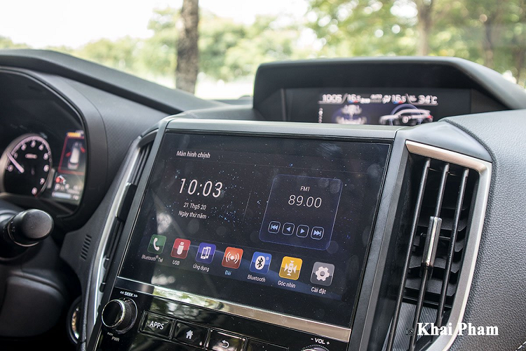 Subaru Forester 2020 bản cao cấp ngoài những trang bị an toàn cơ bản, xe còn có thêm gói công nghệ EyeSight bao gồm nhiều tính năng như: Phanh trước va chạm và điều khiển bướm ga phòng tránh va chạm, Kiểm soát hành trình thích ứng, Hệ thống cảnh báo xe phía trước di chuyển, Hỗ trợ cảnh báo chệch làn đường, Hỗ trợ cảnh báo chuyển làn đường.