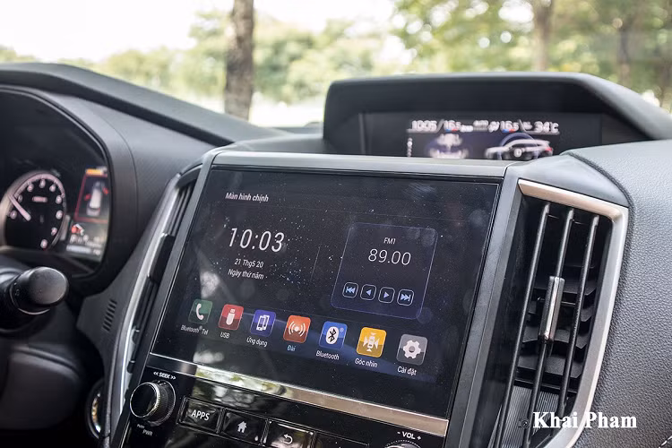 Subaru Forester 2020 bản cao cấp ngoài những trang bị an toàn cơ bản, xe còn có thêm gói công nghệ EyeSight bao gồm nhiều tính năng như: Phanh trước va chạm và điều khiển bướm ga phòng tránh va chạm, Kiểm soát hành trình thích ứng, Hệ thống cảnh báo xe phía trước di chuyển, Hỗ trợ cảnh báo chệch làn đường, Hỗ trợ cảnh báo chuyển làn đường.