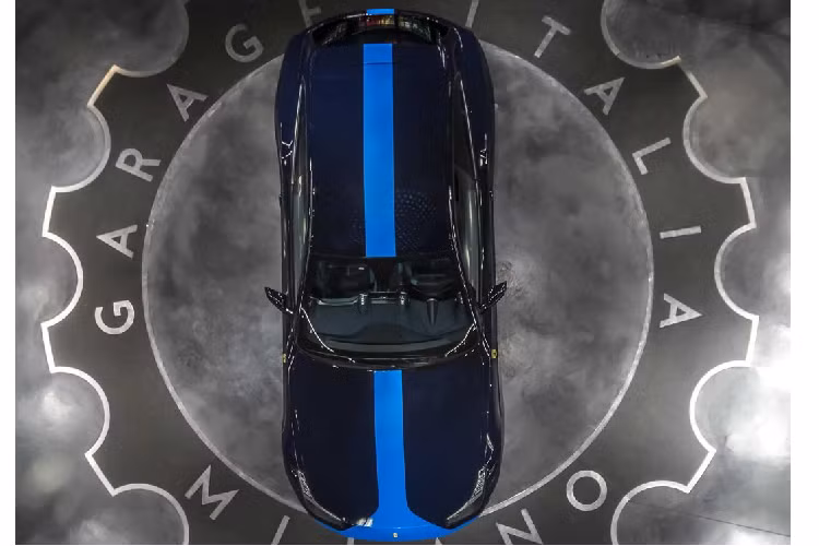 GTC4 Lusso sử dụng hộp số tự động 7 cấp ly hợp kép, truyền sức mạnh đế cả bốn bánh xe, nhờ đó, xe có thể tăng tốc lên 100 km/h trong 3,4 giây và tốc độ tối đa đạt 335 km/h.