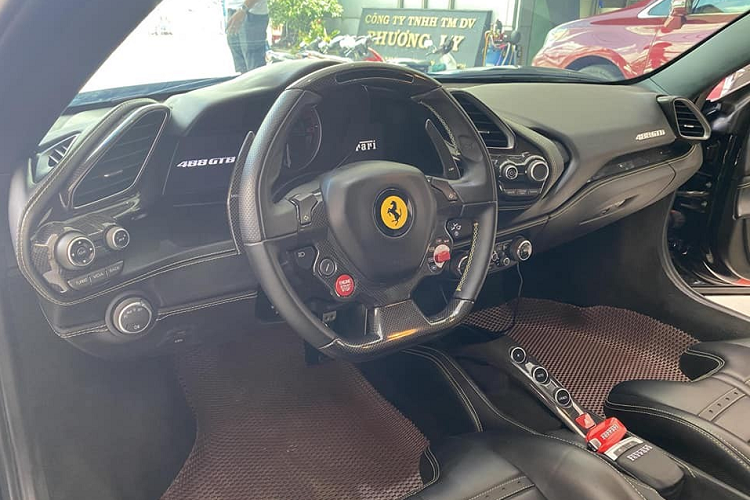 Tuy nhiên, một số nguồn tin cho rằng chỉ cần bỏ ra số tiền khoảng 13,5 tỷ đồng đã có thể mang chiếc siêu xe Ferrari 488 GTB độ Liberty Walk độc nhất Việt Nam về nhà. Xe được sản xuất năm 2015 và đăng ký lần đầu tại Việt Nam vào năm 2017. Chỉ tính riêng bộ body kit, mâm, phuộc và ống xả đang gắn trên chiếc siêu xe Ferrari 488 GTB độ Liberty Walk không có chiếc thứ 2 tại Việt Nam này cũng đã trị giá hơn 3 tỷ đồng. Hiện chiếc siêu xe này đã lăn bánh được quãng đường dài 22.000 km.