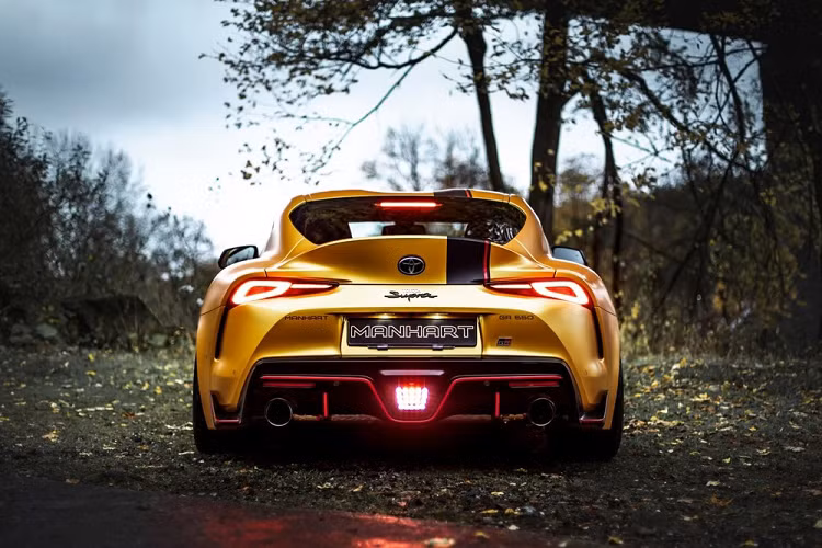 Ngoài những gì thấy ở trên, Manhart cũng cung cấp một số tùy chọn khác như hệ thống ống xả thể thao và hệ thống treo cuộn dây KW. Người mua còn có thể yêu cầu nâng cấp hệ thống phanh và nội thất nếu muốn. Mức giá xe Toyota Supra GR 550 từ Manhart chưa được tiết lộ. 
