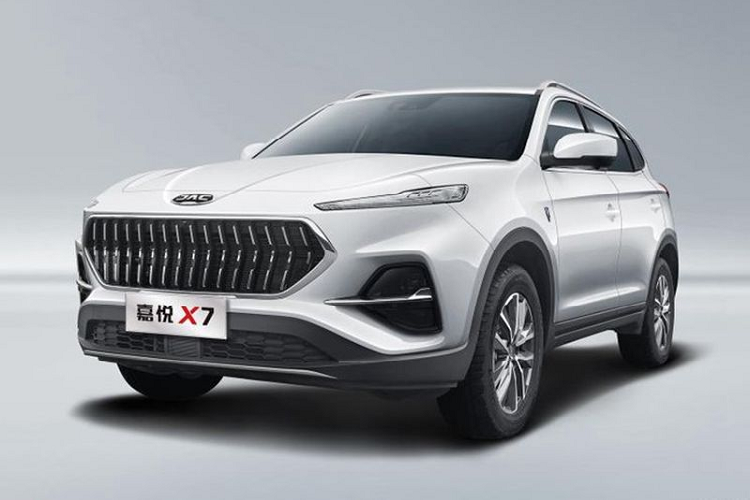 Mới đây, những hình ảnh rò rỉ về mẫu crossover Trung Quốc - JAC Jiayue X7 2020 mới đã bất ngờ bị phát tán trên các trang mạng xã hội. Dù không có nhiều tên tuổi trên thị trường, tuy nhiên, Jiayue X7 vẫn thu hút sự chú ý đông đảo của người dùng nhờ ngoại hình ưa nhìn và thời trang. Dự kiến, mẫu xe này sẽ sớm ra mắt thị trường trong thời gian tới.
