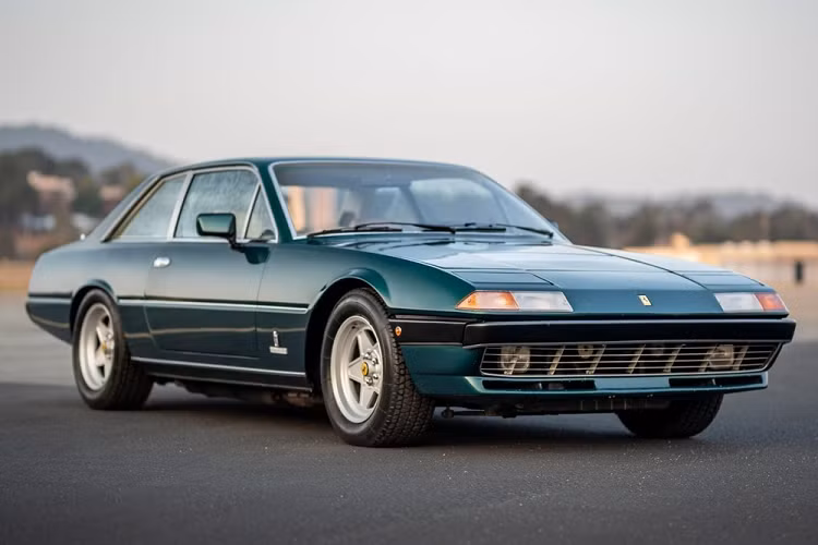 Ferrari 400i dong co V12 hang hiem nay chi duoi 100.000 USD