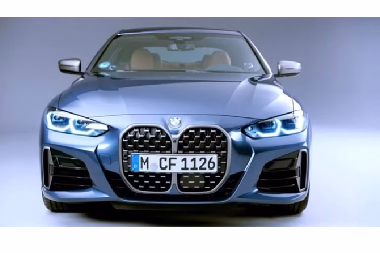 Một số nguồn tin cho biết bản này sử dụng động cơ xăng tăng áp 3.0L 6 xi-lanh thẳng hàng cho công suất 369 mã lực. Giá xe BMW 4-Series 2021 hiện vẫn chưa được công bố chính thức.