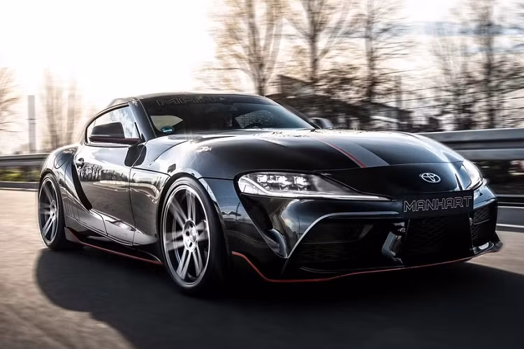 Công ty Manhart của Đức được nhiều người biết đến với những dự án độ trên các mẫu xe BMW, công ty này từng tung ra gói độ tăng công suất cho BMW G29 Z4 M40i. Ngoài việc độ các dòng xe BMW, Manhart đang bắt đầu chuyển sang thực hiện các bản độ cho những dòng xe châu Á, trong đó có xe thể thao Toyota Supra GR.