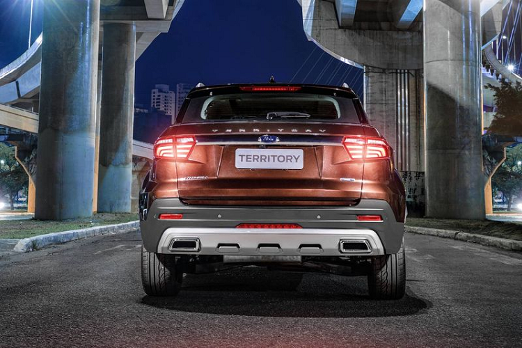 Giống như phần ngoại thất, không gian cabin của Territory 2021 cũng mang tới cái nhìn trẻ trung và đẹp mắt.