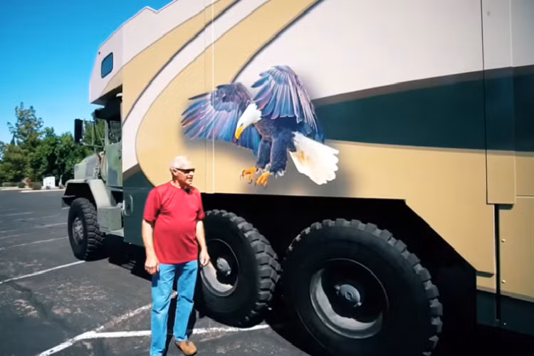 Nền tảng cơ bản của chiếc xe là một phương tiện quân sự 6x6 cũ được phân loại là BMY M923A2; hiểu một cách đơn giản là xe chuyên dụng chở quân 6 bánh của Mỹ. BMY có trang bị một động cơ dầu tăng áp Cummins dung tích 8.3 lít to lớn. Trong khi bản thân động cơ không hề được độ lại, Bob đã lựa chọn lắp đặt thêm một hệ thống điều hòa mà vốn không có sẵn trên chiếc xe quân sự.