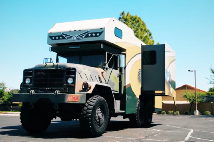 Nhìn chung, dự án xe overland tự chế tạo của Bob là hết sức ấn tượng và công phu. Thế nhưng cũng cần phải biết rằng nó là một dự án tiêu tốn nhiều thời gian công sức khi chủ xe mất tới 2 năm rưỡi để hoàn thành cho dù ông ấy vốn là một kỹ sư cơ học đầy kinh nghiệm. Bob thật lòng khuyến nghị những người không có kinh nghiệm chuyên môn tương tự thì nên mua một phương tiện chế tạo sẵn.