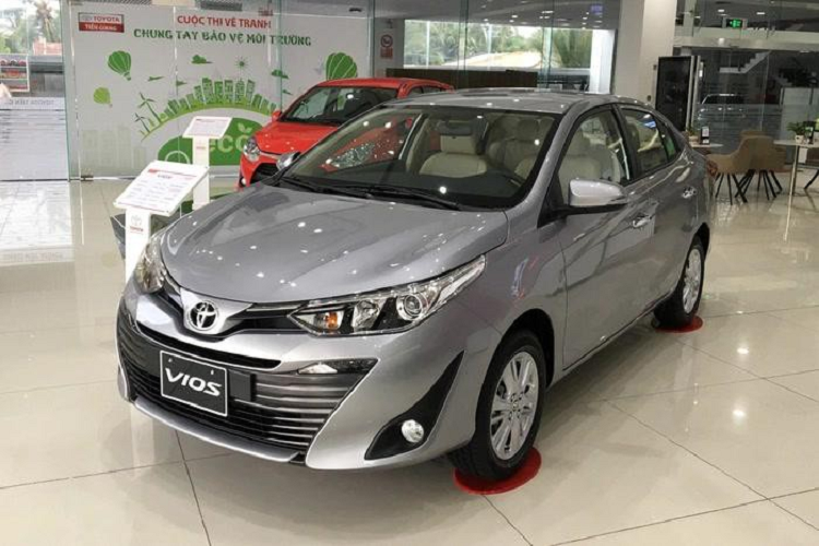  Toyota Vios: Doanh số 2.912 xe Danh sách 10 mẫu ôtô bán chạy nhất tháng 9 tiếp tục xướng tên “ông vua doanh số” Toyota Vios với doanh số 2.912 xe bán ra. Cộng dồn doanh số bán ra trong 9 tháng của năm 2020 đạt 19.120 xe.