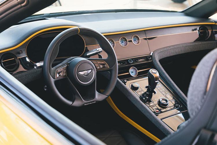 Bentley Bacalar cần trải qua bài thử di chuyển trong một quãng đường dài để chứng minh độ bền, cũng như bài thử nghiệm trong vùng nhiệt độ cao lên tới 80 độ C và xác nhận độ tin cậy của hệ thống điện.