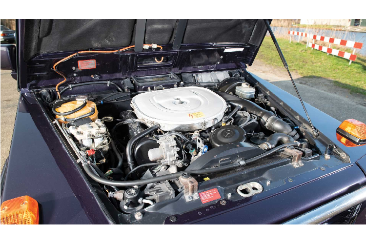 Đây cũng là phiên bản đầu tiên sử dụng động cơ V8. Chỉ có 446 chiếc Puch 500 GE từng được tạo ra và chỉ có 3 trong số đó trang bị logo của Puch. Ngoài ra chiếc Puch 500 GE dưới đây cũng là chiếc đầu tiên và duy nhất đăng ký tại Áo.