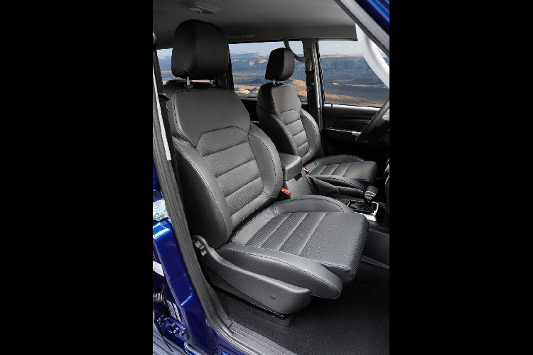 Khác với hầu hết các mẫu xe gầm cao tại thị trường Mỹ hiện nay, UAZ Patriot 4×4 được trang bị khung gầm sát-xi rời. Do đó, mẫu xe này hứa hẹn sẽ là lựa chọn phù hợp cho những người muốn vượt địa hình khó.