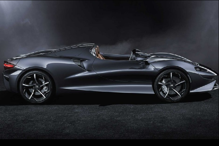 McLaren chi sản xuất 399 chiếc Elva với giá bán khởi điểm từ 1,69 triệu USD. Giá bán cuối cùng của xe có thể sẽ cao hơn rất nhiều, nhất là khi những khách hàng mua sản phẩm phân khúc “hyper” thường cá nhân hóa chiếc xe dựa trên chương trình MSO.