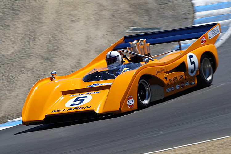 Để tái hiện lại chiếc xe đua này lên Elva, MSO đã tô điểm cho xe bằng bộ thân vỏ được làm hoàn toàn bằng sợi carbon màu đen. Cùng với đó là những chi tiết thêm thắt màu trắng, được ngăn cách bởi màu carbon đen kia bằng những đường chỉ màu đỏ. Số 4 được đặt trong vòng tròn. Nội thất bên trong của McLaren Elva này được bọc da màu đỏ.