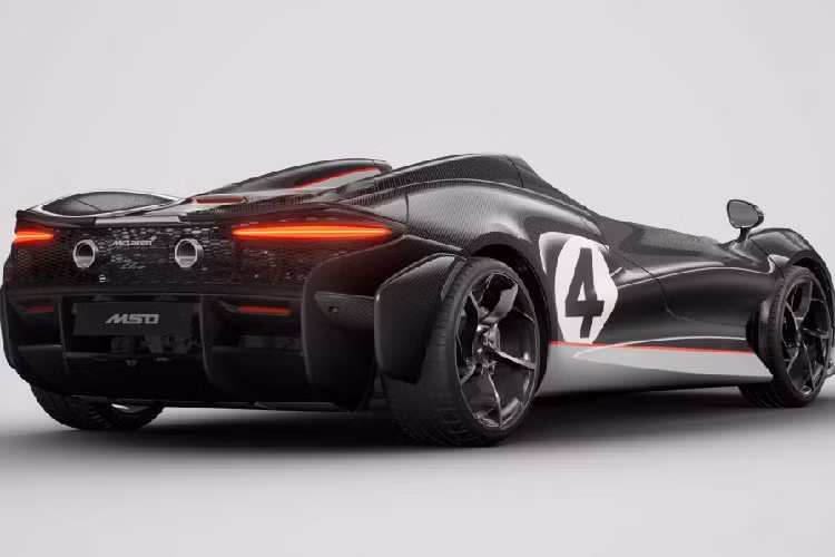 McLaren Elva độ MSO này vẫn được trang bị khối động cơ V8 tăng áp kép, dung tích 4.0 lít quen thuộc. Tuy vẻ ngoài có phần mềm mại nhưng bên trong, khối động cơ đó lại cung cấp cho xe sức mạnh đến 804 mã lực, tức ngang với siêu xe đường đua McLaren Senna GTR.