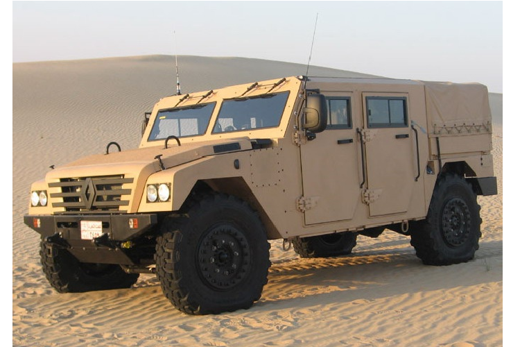 Xe có kiểu dáng giống chiếc Gurkha F5 của diễn viên Dwayne Johnson trong series phim Fast and Furious. Sherpa có tất cả 6 biến thể với các cấp bảo vệ khác nhau. Đặt mua xe không dễ, cần có mối quan hệ đặc biệt. Renault Sherpa sử dụng động cơ 4.76L 4 xi-lanh công suất trên 200 mã lực.