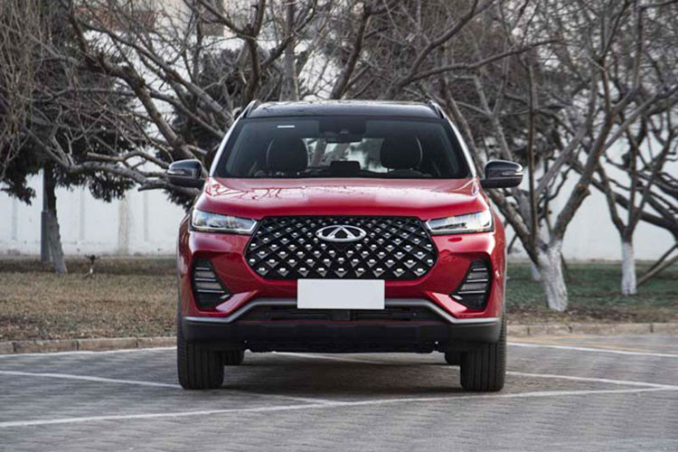 Như vậy, đây là mẫu xe có mô-men xoắn lớn nhất trong phân khúc crossover cỡ B tại thị trường Philippines hiện nay. Động cơ kết hợp với hộp số biến thiên vô cấp CVT, giả lập 9 cấp số. Hiện giá xe Chery Tiggo 7 Pro tại thị trường Philippines vẫn chưa được công bố.