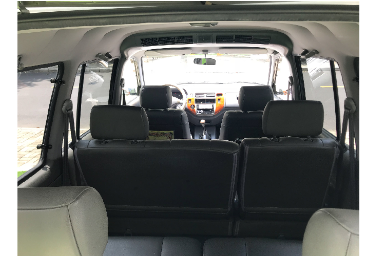 Hiện tại, chiếc Toyota Zace Surf đang được rao bán này đã lăn bánh khoảng 129.000 km trong khoảng thời gian 15 năm sử dụng. Xe có mức giá “thách cưới” 290 triệu đồng. Tham khảo trên các sàn xe cũ, mức giá 290 triệu này này tương đương với các mẫu Zace cùng đời hiện nay đang được rao bán.