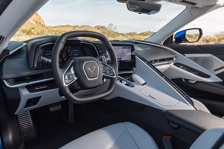 Chevrolet Corvette 2021 dự kiến bắt đầu lắp ráp vào tháng 9, với điều kiện tình hình dịch bệnh Covid-19 trở nên khả quan hơn.