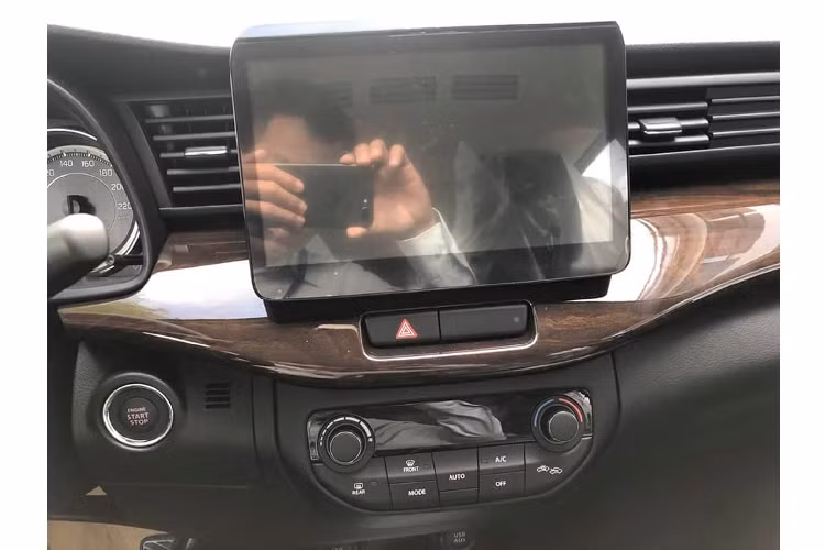 Với giá bán khởi điểm từ 499 triệu đồng, Suzuki Ertiga 2020 có sức hấp dẫn khách hàng hơn bất kỳ đối thủ trong phân khúc. Hy vọng lần trở lại này, Ertiga 2020 sẽ khuấy động phân khúc MPV 7 chỗ cỡ nhỏ, đồng thời cải thiện doanh số hơn so với phiên bản cũ.