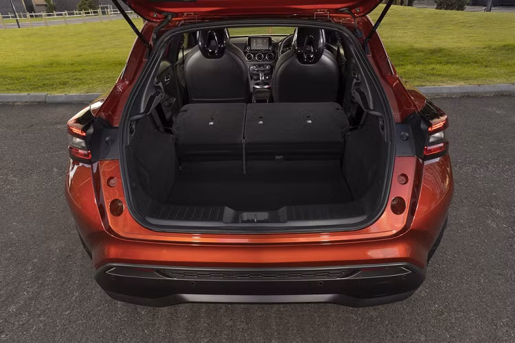 Mức tiêu hao nhiên nhiệu trung bình của xe là 5,8 lít/100 km.