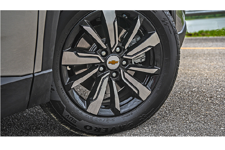 Trước đó, GM cũng đã từng bước tiến hành chiến lược rút lui khỏi tất cả các khu vực ngoại trừ Mỹ và Trung Quốc. Từ năm 2017, GM đã rút lui khỏi Nam Phi, thị trường châu Phi. Họ cũng dần dần rút khỏi Việt Nam, Indonesia, Ấn Độ. Vừa rồi, hãng xe Mỹ đã công bố việc giảm doanh số, thu nhỏ bộ phận thiết kế tại Úc và New Zealand. Họ cũng bỏ luôn thương hiệu Holden tại Australia từ năm 2021.