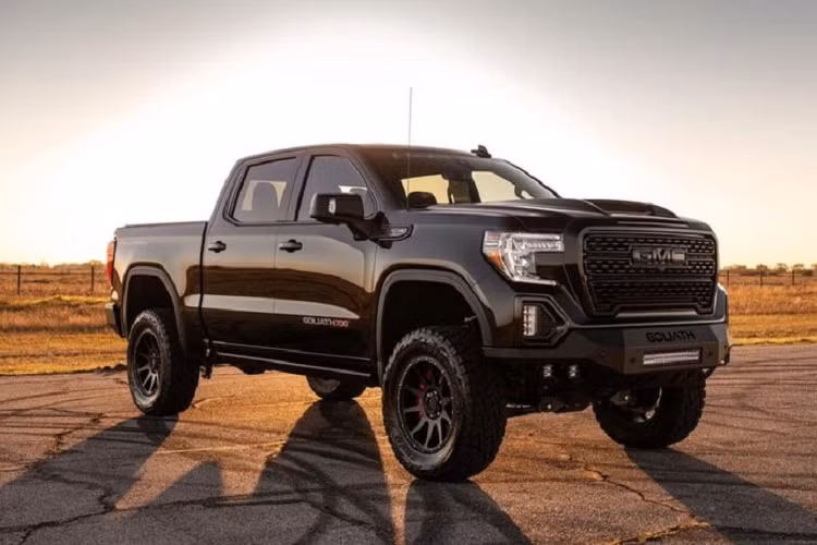 Hennessey chỉ sử dụng GMC Sierra bản thường và động cơ V8 6.2L nguyên gốc vốn chỉ có 420 mã lực. Sau đó, Hennessey bổ sung cho chiếc xe bộ siêu nạp khổng lồ 2.9L, đưa công suất lên 700 mã lực. Để cân bằng sức mạnh mới, động cơ được nâng cấp trục cam và các cánh quạt. Bản nâng cấp Hennessey Goliath 700 mới cũng có sẵn Silverado V8 6.2L.