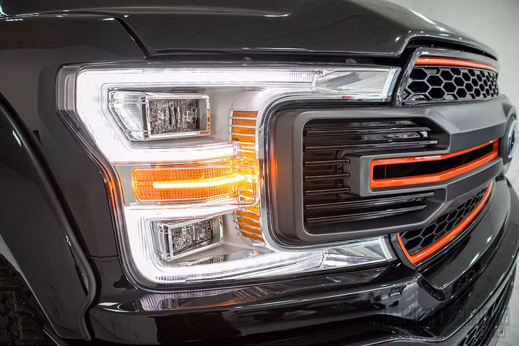 Tuy nhiên, để phục vụ nhu cầu đặc biệt của những đại gia Việt chơi hàng hiếm, nhiều đại lý tư nhân vẫn có thể nhập khẩu bản giới hạn Ford F-150 Harley-Davidson về nước nhưng mức giá cũng rất đặc biệt. Ngoài ra, thời gian chờ đợi để sở hữu mẫu xe này cũng không phải ngắn và những chiếc xe sản xuất, bán ra đều được đánh số thứ tự.