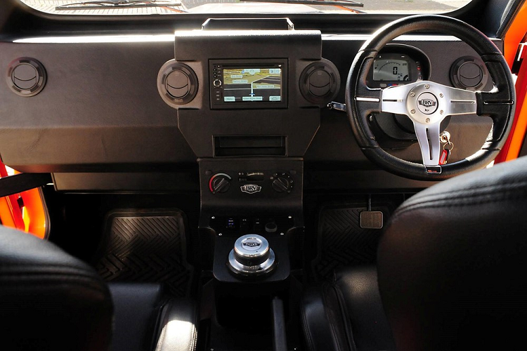 Brandt BRV là một chiếc bán tải vạm vỡ, cứng cáp đến từ Nam Phi. Xe có trọng lượng 2.200 kg, và những trang bị cần thiết để đi địa hình