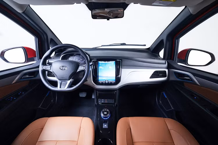 Kandi K23 được trang bị động cơ điện mang mã YS220H020, sản sinh công suất 28 mã lực. Vận tốc tối đa của K23 đạt 113 km/h.