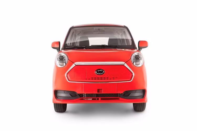 Theo Kandi, giá xe điện Kandi K27 có mức bán ra khởi điểm từ 20.499 USD. Sau khi áp dụng ưu đãi 7.500 USD của chính phủ Mỹ đối với xe điện, mức giá của K27 chỉ còn 12.999 USD.