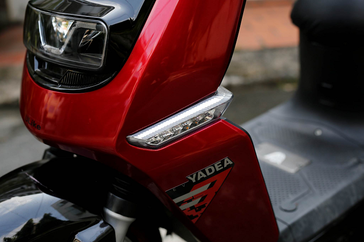 Được trang bị động cơ một chiều không chổi than – GRT 3.0, công suất 1000W cùng hệ thống chống nước chuẩn IPx7, với vận tốc trung bình 35km/h cùng tải trọng 86 kg cho quãng đường di chuyển được trong một lần sạc cực ấn tượng lên tới 109 km chưa từng có ở bất kì mẫu xe máy điện nào, và trên 75km nếu đi với vận tốc trung bình 42 km/h tải trọng 86 kg.