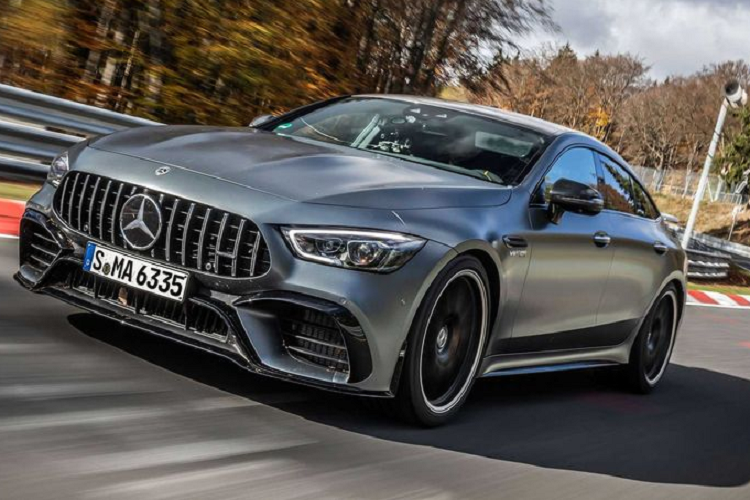 Vậy là Mercedes-AMG GT 63 S 2021 mới đã giành lại "ngôi vương" tại Nurburgring từ Porsche Panamera Turbo S mới nhất, một lần nữa trở thành "xe sang nhanh nhất tại Nurburgring".