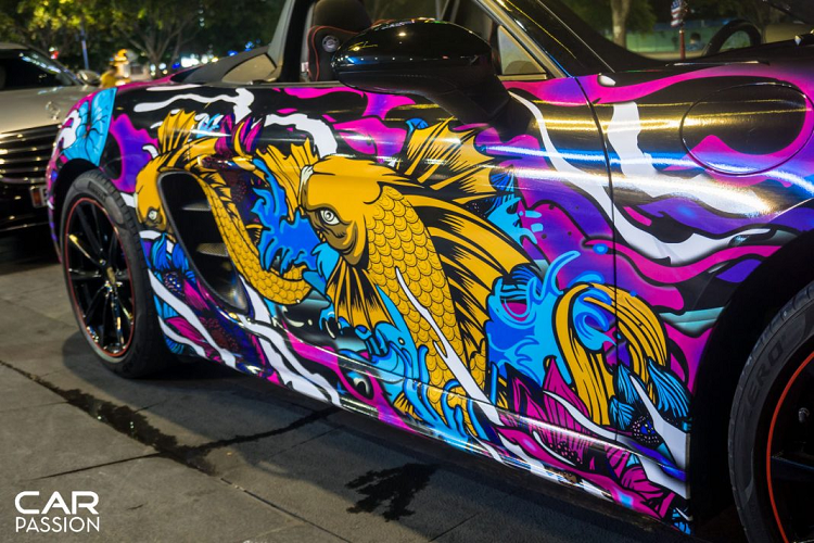 So với thế hệ tiền nhiệm Boxster, phiên bản 718 Boxster sở hữu thiết kế mang tính đột phá cùng cảm giác lái đậm chất thể thao, chính hai điều này đã mang đến sự thành công cho 718 Boxster tại thị trường trong nước. Mẫu xe thể thao mui trần này liên tục được mang về nước theo các đơn đặt hàng, giúp cho số lượng 718 Boxster ngày một tăng.