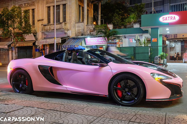 Hiện nay, giá xe McLaren 650S Spider đã qua sử dụng có bán lại ở mức trên 10 tỷ đồng tại Việt Nam, trong khi đó. Cách đây 4 năm, giá xe McLaren 650S Spider tại Việt Nam khi mới về nước được các đại lý tư nhân chào bán khoảng hơn 16 tỷ đồng