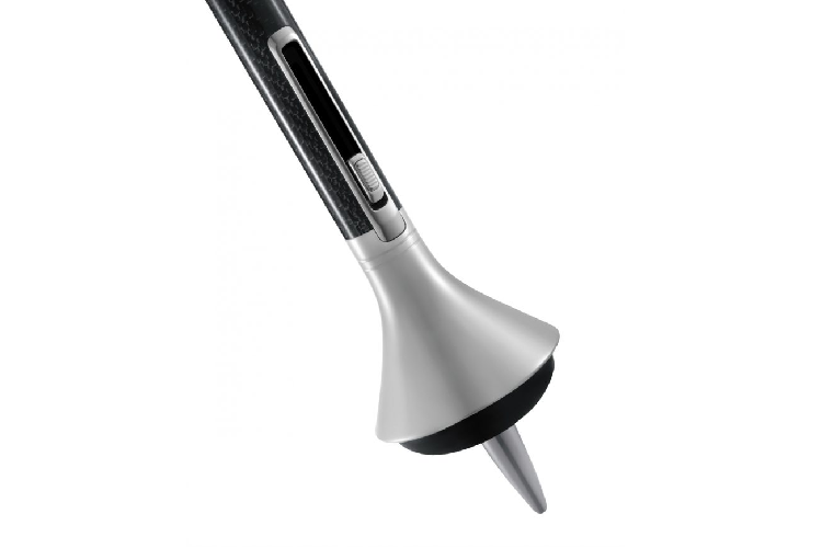 Tương tự việc chế tạo những chiếc Rolls-Royce, những phụ kiện dành cho Rolls-Royce cũng được chế tạo từ những vật liệu tốt nhất với tay nghề thủ công điêu luyện cùng độ chính xác cao. Giá đỡ chính của ghế Pursuit Seat được làm từ sợi carbon tổng hợp và chất liệu nhôm được đánh bóng cẩn thận, từ đó giúp tối ưu hóa khả năng chịu lực của ghế. Chiếc ghế này có thể điều chỉnh độ cao thấp một cách cực kỳ linh hoạt, từ đó giúp đem lại cảm giác thoải mái nhất có thể cho người sử dụng.