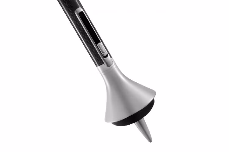 Tương tự việc chế tạo những chiếc Rolls-Royce, những phụ kiện dành cho Rolls-Royce cũng được chế tạo từ những vật liệu tốt nhất với tay nghề thủ công điêu luyện cùng độ chính xác cao. Giá đỡ chính của ghế Pursuit Seat được làm từ sợi carbon tổng hợp và chất liệu nhôm được đánh bóng cẩn thận, từ đó giúp tối ưu hóa khả năng chịu lực của ghế. Chiếc ghế này có thể điều chỉnh độ cao thấp một cách cực kỳ linh hoạt, từ đó giúp đem lại cảm giác thoải mái nhất có thể cho người sử dụng.